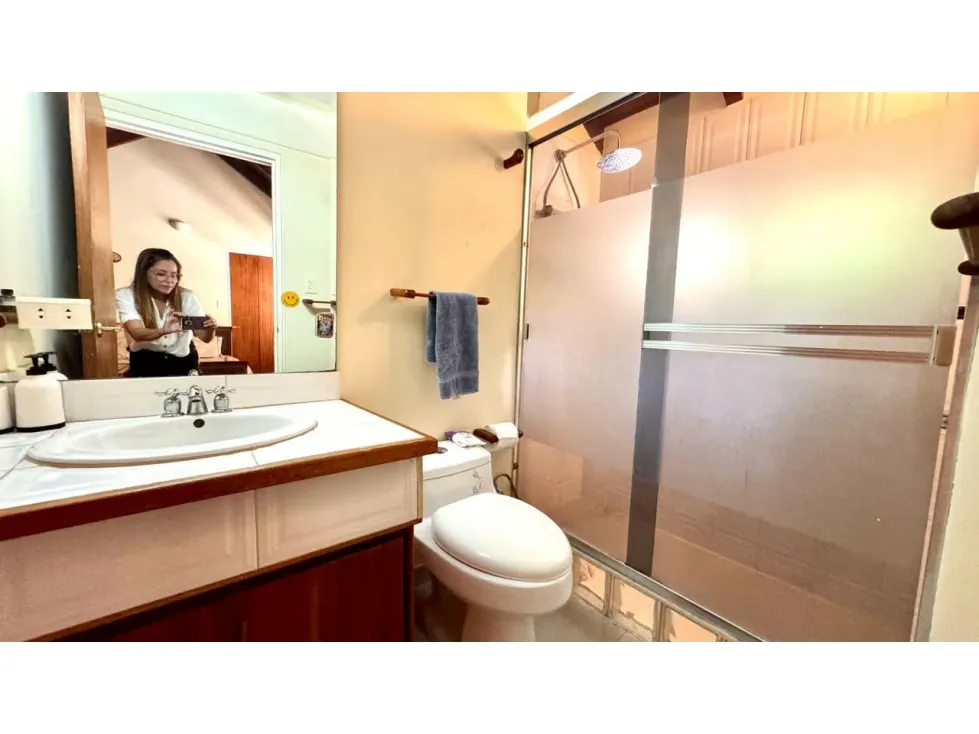 Vendo casa 800m2 La Lagunita 4222 - 25