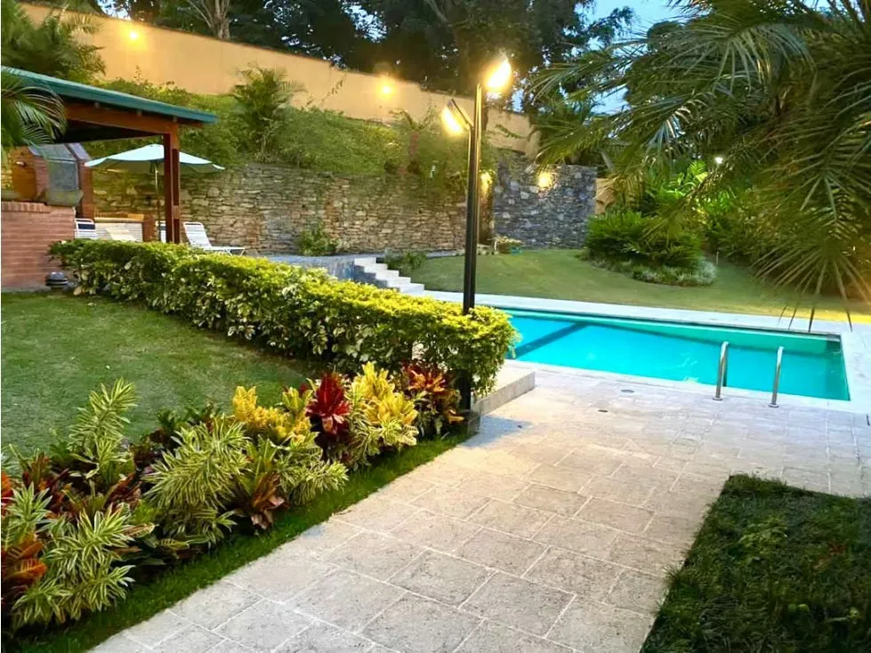 Vendo casa 800m2 La Lagunita 4222 - 3