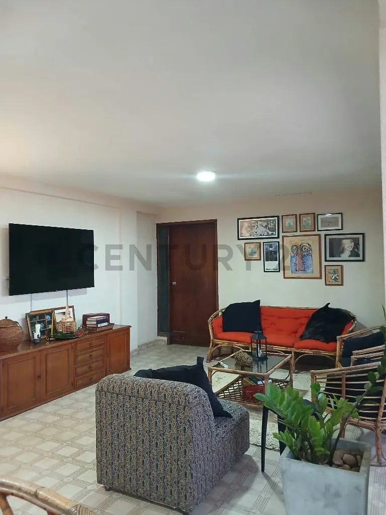 Residencias Marina Valle Frio Detrás de Banco Mara, Hermosa Vista al Lago