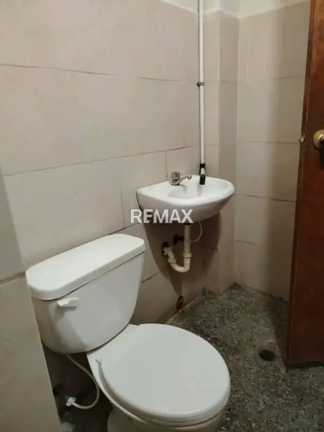 ALQUILER DE OFICINA, CALLE 50, OESTE DE BARQUISIMETO - 3
