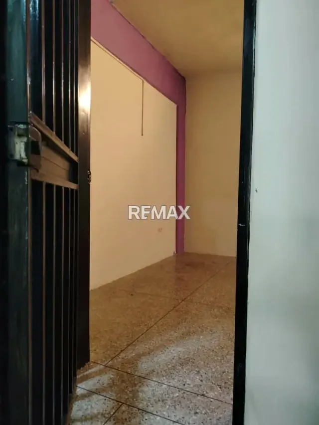 ALQUILER DE OFICINA, CALLE 50, OESTE DE BARQUISIMETO - 5