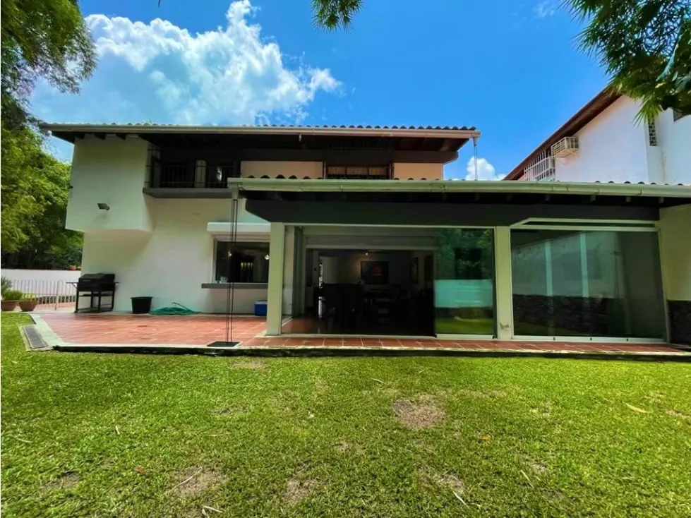Se vende casa 333m² 4h+s∕3b+s∕2p en Los Chorros - 2