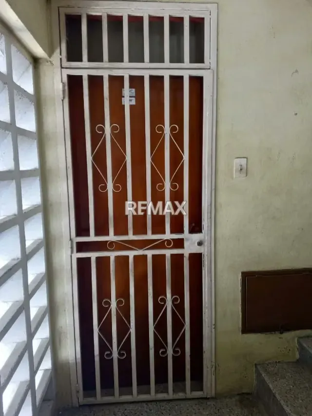 Apartamento en venta en Urb. Sucre - 7