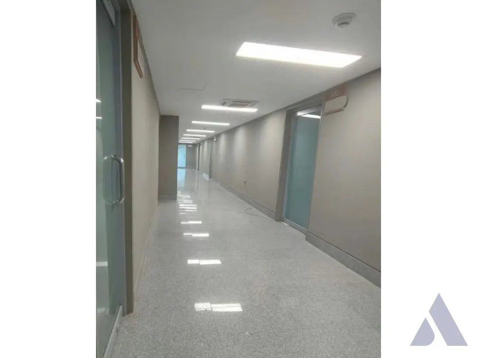 Vendo oficina 67m2 Torre Jalisco Las Mercedes 1415 - 8