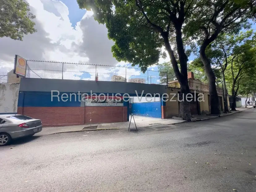 Local Comercial en Alquiler en El Bosque, Distrito Metropolitano