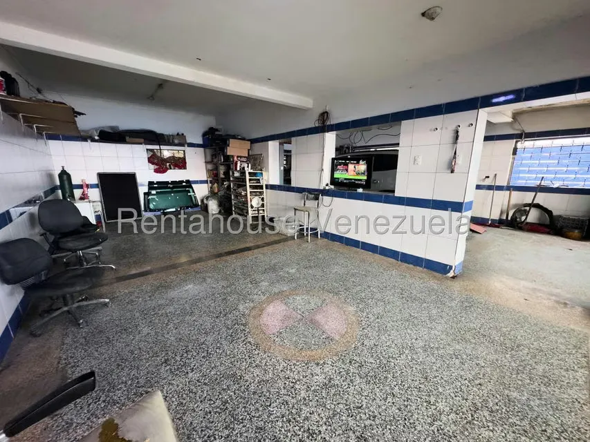 Local Comercial en Alquiler en El Bosque, Distrito Metropolitano - 12