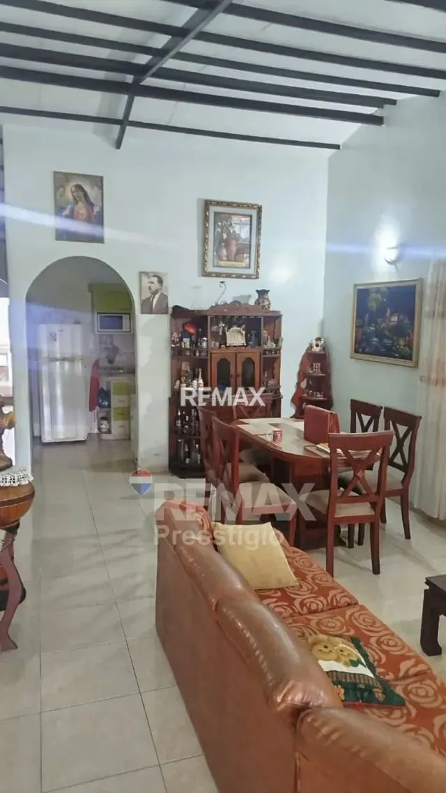 Casa con Glapon en Venta - 4