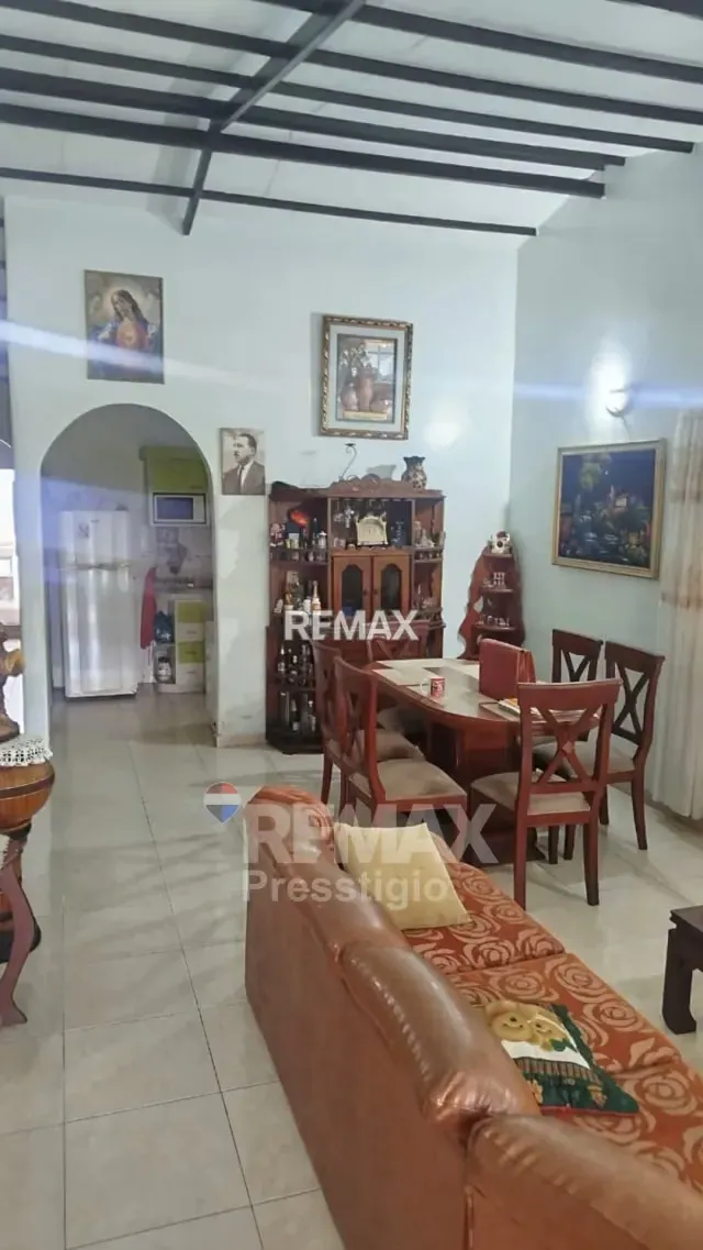Casa con Glapon en Venta - 5