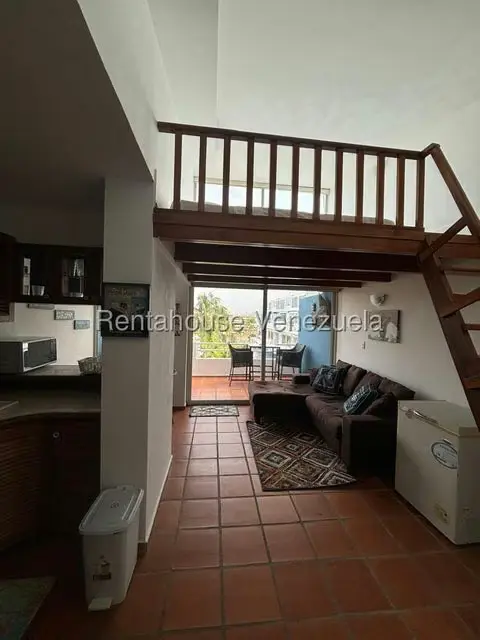 Apartamento (1 Nivel) en Alquiler en Av Americo Vespucio, Anzoategui - 16
