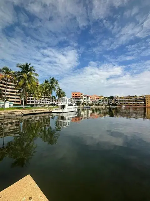 Apartamento (1 Nivel) en Alquiler en Av Americo Vespucio, Anzoategui - 8