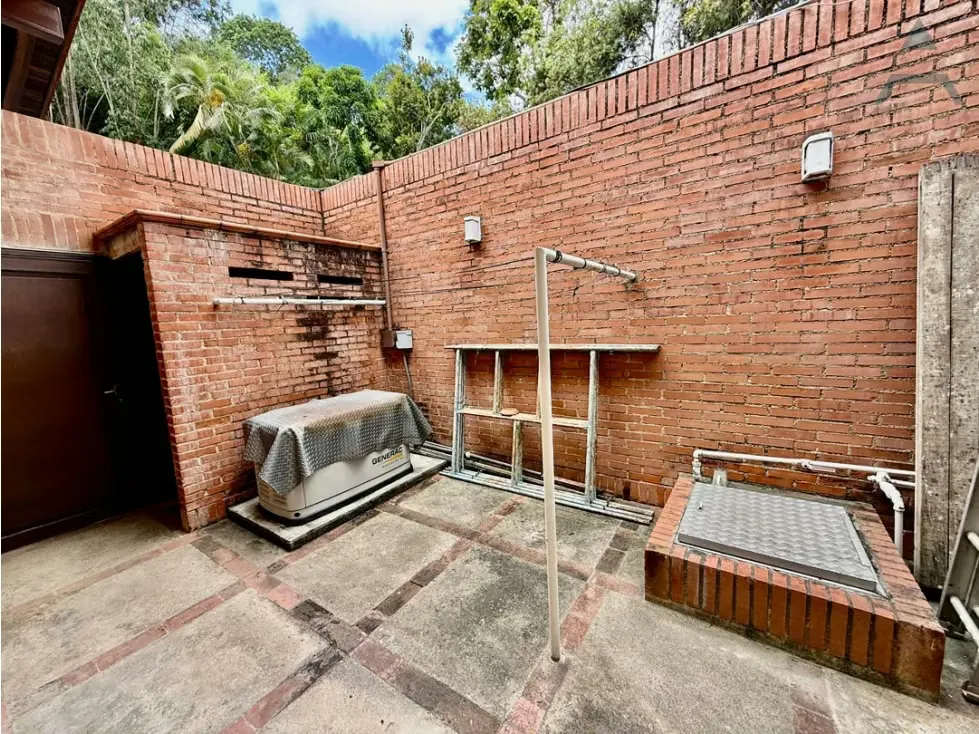 Se vende casa 2058m² 4h+2s/3b+s/8p Cerro Verde - 11