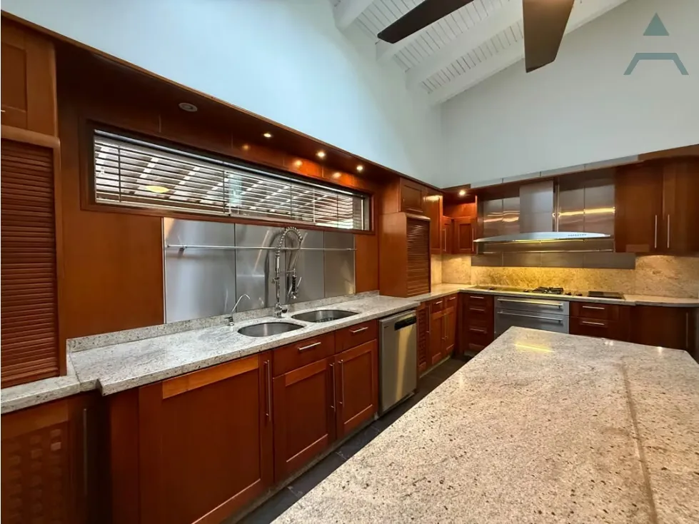 Se vende casa 2058m² 4h+2s/3b+s/8p Cerro Verde - 25