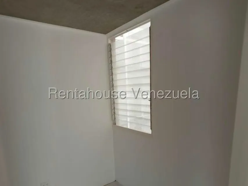 Apartamento (1 Nivel) en Alquiler en El Encantado, Distrito Metropolitano - 21