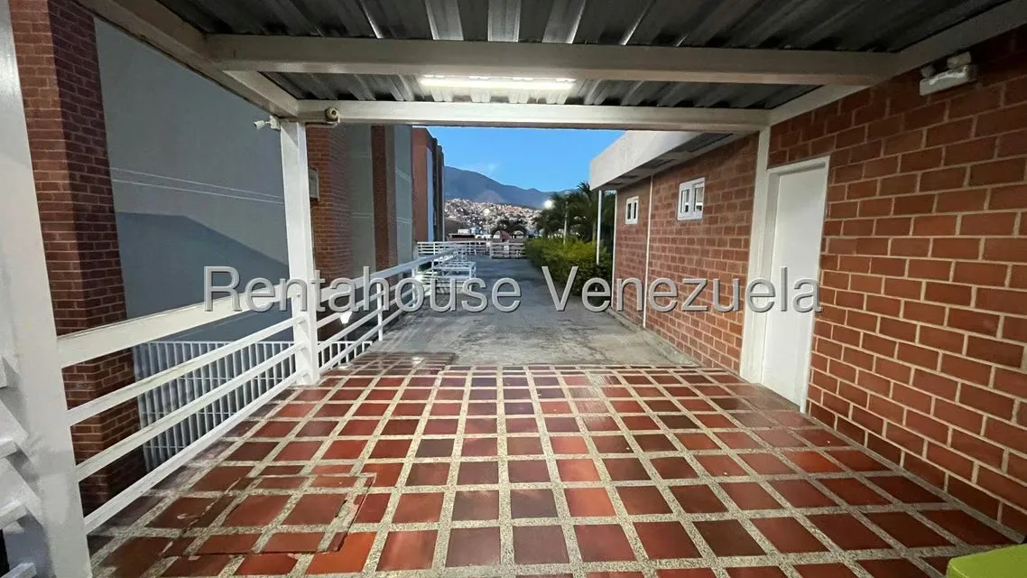 Apartamento (1 Nivel) en Alquiler en El Encantado, Distrito Metropolitano - 5