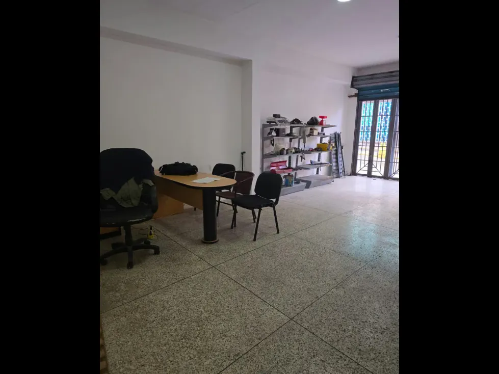 Local en Alquiler a Pie de Calle en Altagracia. - 5