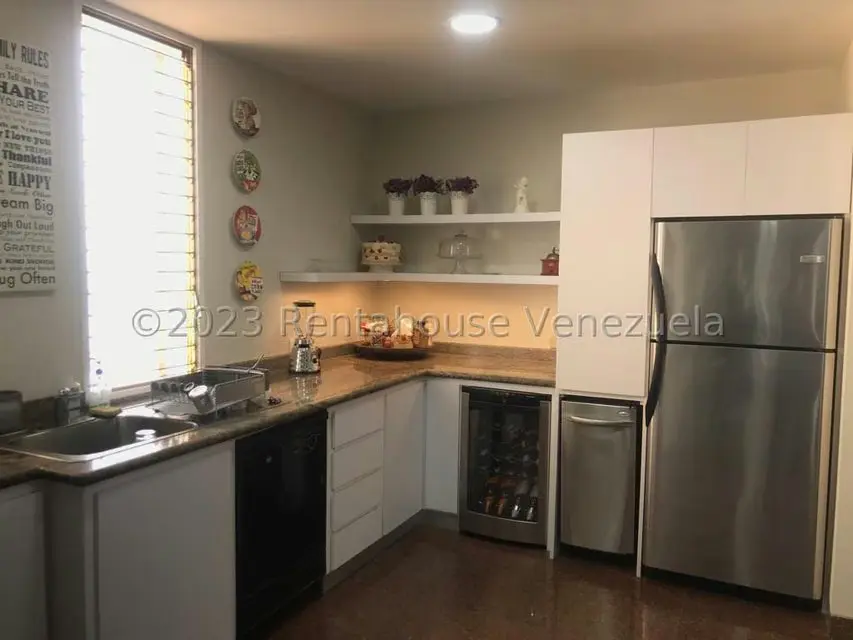 Apartamento (Duplex) en Venta en Altamira, Distrito Metropolitano - 2