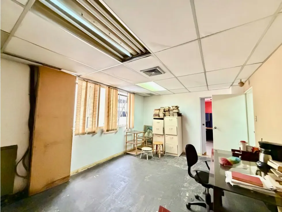 Se vende consultorio 92m2 San Bernardino - 11