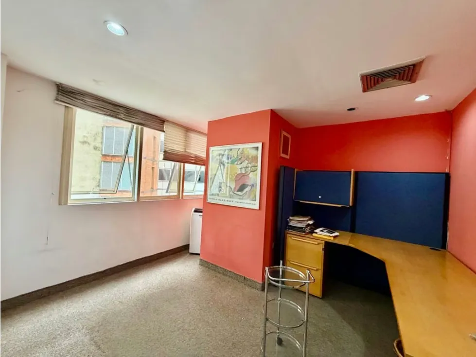 Se vende consultorio 92m2 San Bernardino - 2