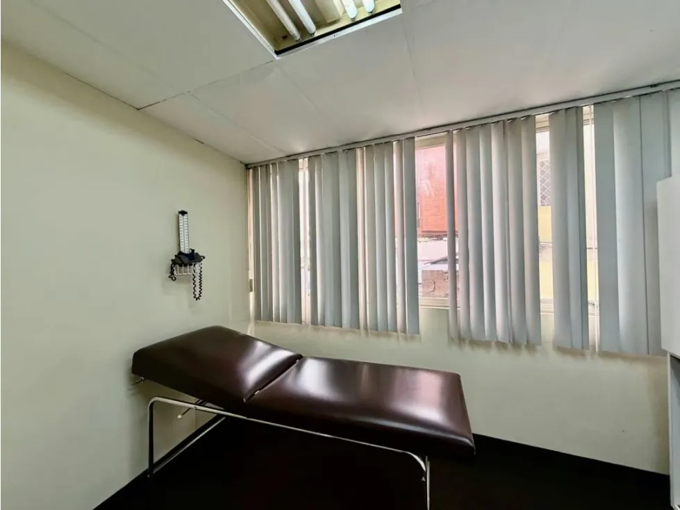 Se vende consultorio 92m2 San Bernardino - 5