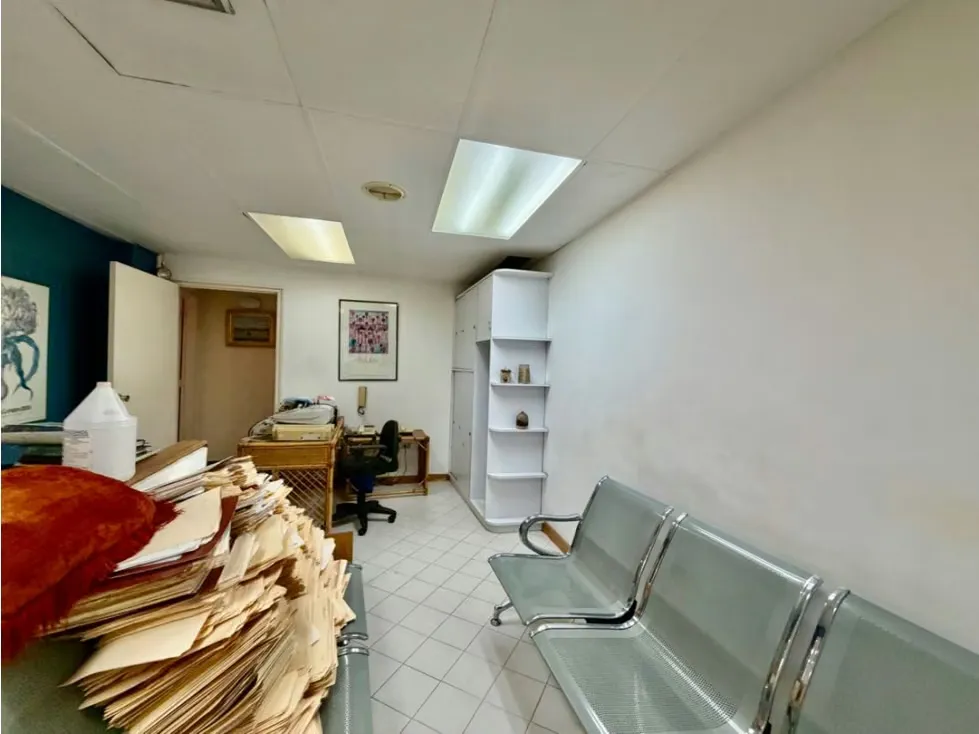Se vende consultorio 92m2 San Bernardino - 8