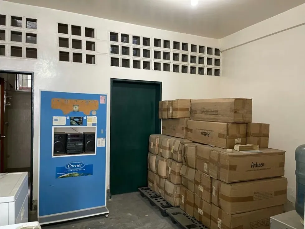 Se vende casa 1250m2 Las Acacias 2755 - 7