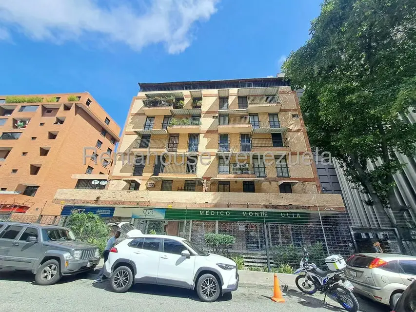 Oficina en Alquiler en Los Palos Grandes, Distrito Metropolitano