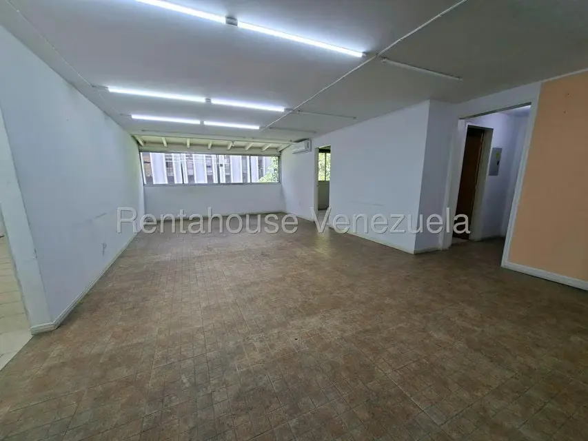 Oficina en Alquiler en Los Palos Grandes, Distrito Metropolitano - 13