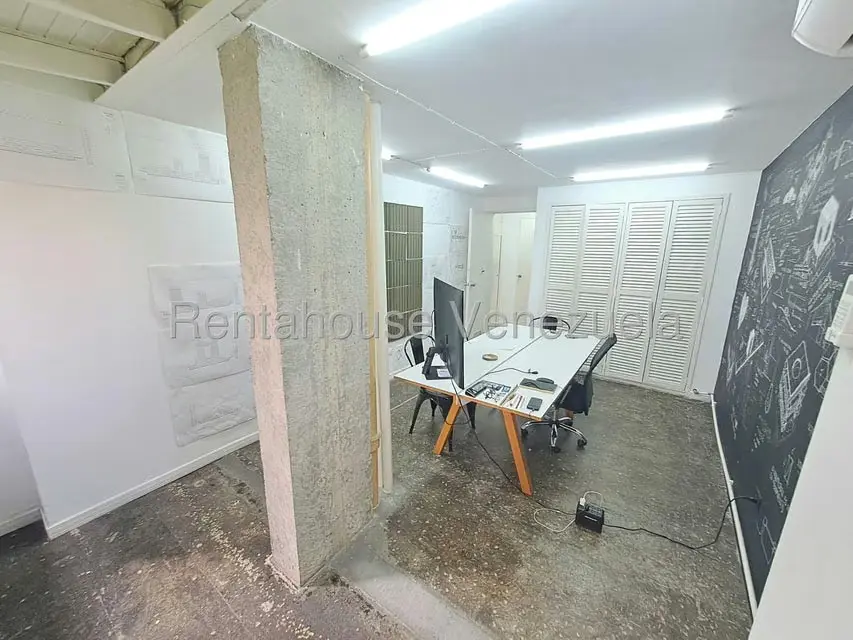 Oficina en Alquiler en Los Palos Grandes, Distrito Metropolitano - 21