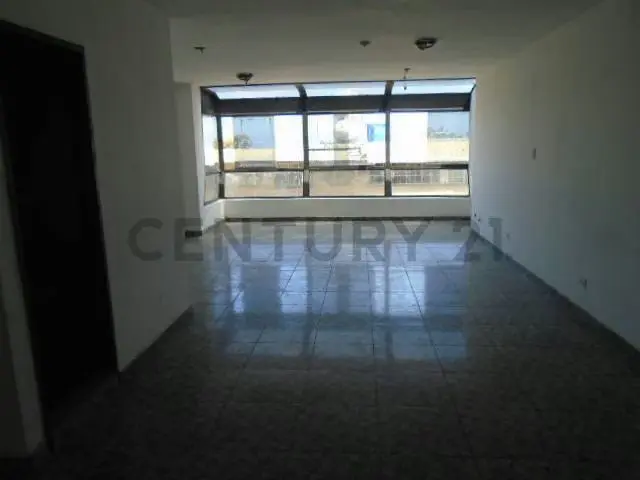 Excelente Edificio Comercial y de Oficinas - 16