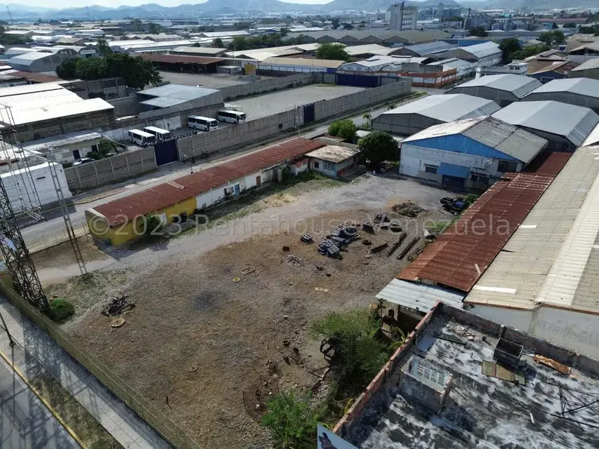 Local Comercial en Venta en Zona Industrial 1, Lara - 2