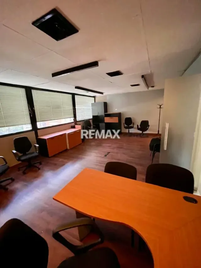 VENTA OFICINA UBICADA EN BELLO MONTE EN TORRE FINANCIERA 26-47 - 10