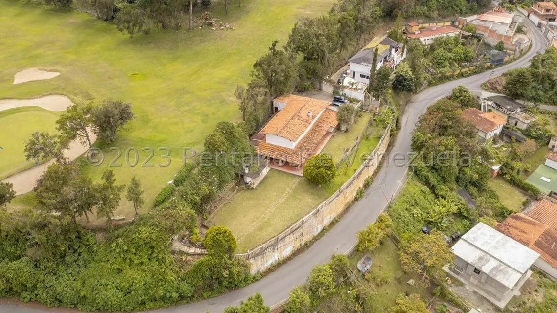 Casa (Multipes Niveles) en Venta en El Junko Country Club, Vargas - 2