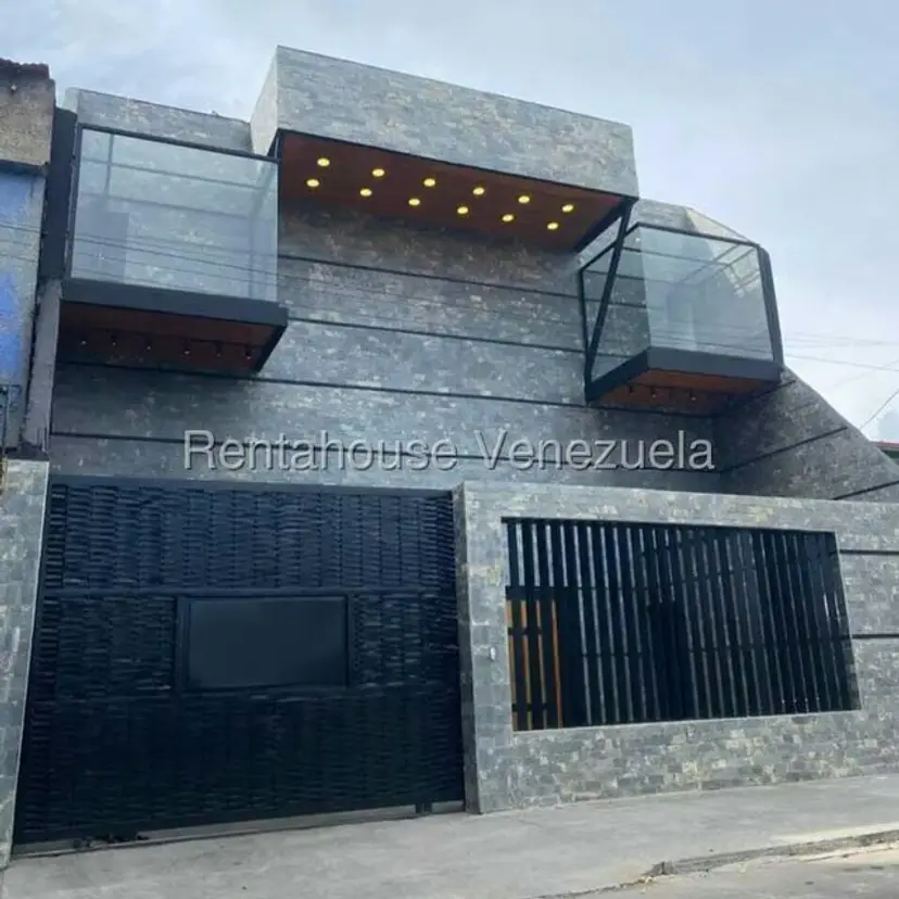 Comercial (Edificio) en Venta en Michelena, Carabobo