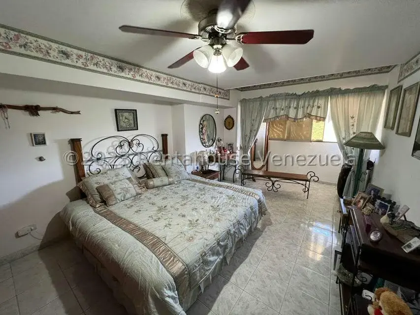 Apartamento (Penthouse) en Venta en Los Naranjos del Cafetal, Distrito Metropolitano - 30
