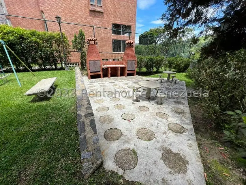 Apartamento (Penthouse) en Venta en Los Naranjos del Cafetal, Distrito Metropolitano - 3