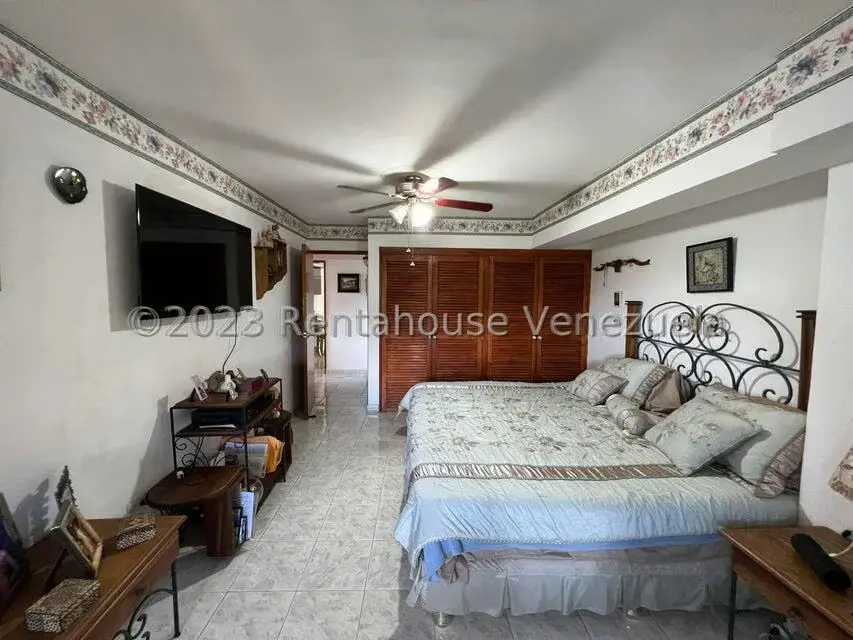 Apartamento (Penthouse) en Venta en Los Naranjos del Cafetal, Distrito Metropolitano - 37