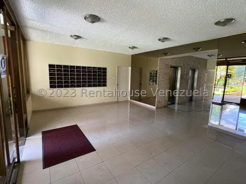 Apartamento (Penthouse) en Venta en Los Naranjos del Cafetal, Distrito Metropolitano - 4