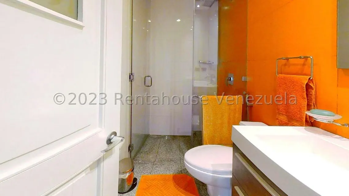 Casa (Duplex) en Venta en Valle Arriba, Distrito Metropolitano - 11