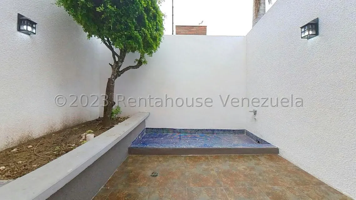 Casa (Duplex) en Venta en Valle Arriba, Distrito Metropolitano - 15