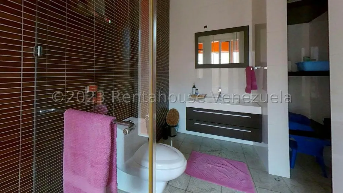 Casa (Duplex) en Venta en Valle Arriba, Distrito Metropolitano - 21