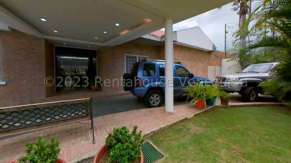 Casa (Duplex) en Venta en Valle Arriba, Distrito Metropolitano - 3