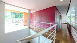 View 32