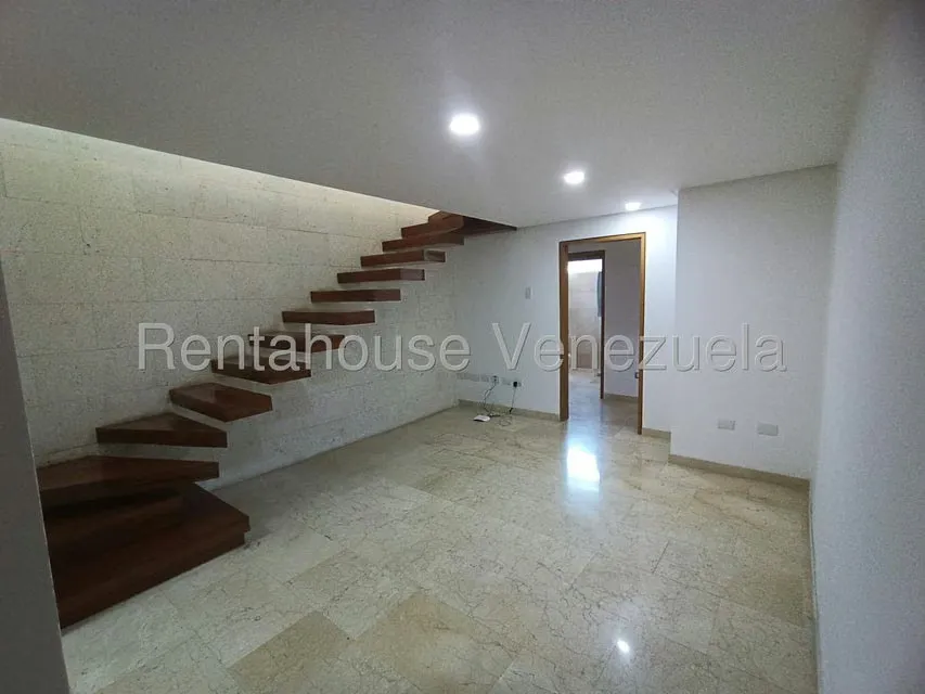 Apartamento (Duplex) en Venta en Los Naranjos de Las Mercedes, Distrito Metropolitano - 23