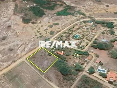 EN VENTA TERRENO DE 4.200 METROS CUADRADOS EN LA ENTRADA AL RETIRO EN SANARE ESTADO FALCON - 2