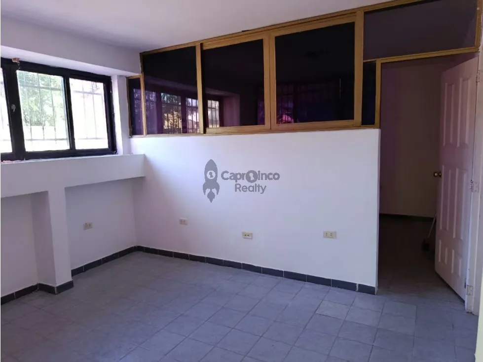 **Alquiler Local Comercial en Residencias El Viñedo** - 2