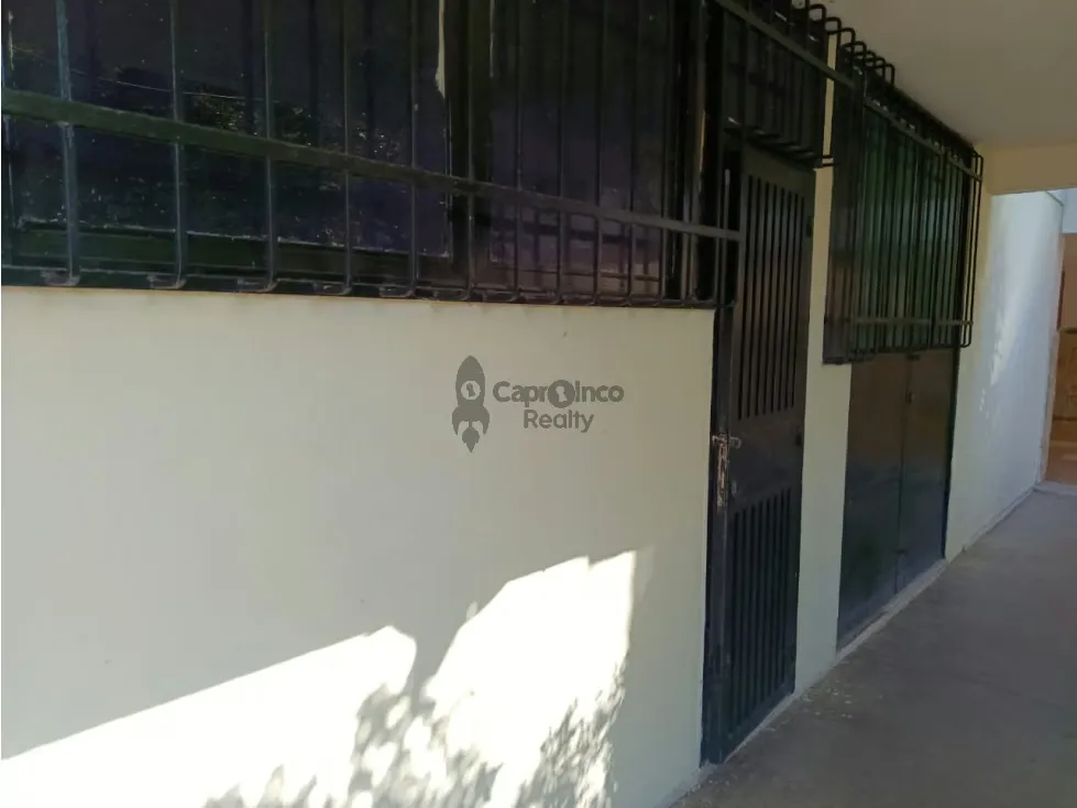 **Alquiler Local Comercial en Residencias El Viñedo** - 3