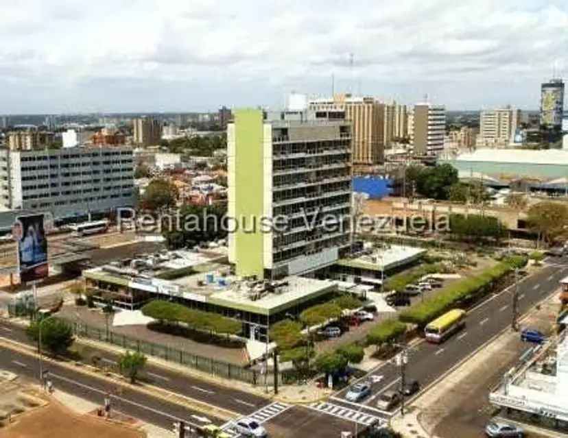 Comercial (Oficina) en Alquiler en Avenida Bella Vista, Zulia