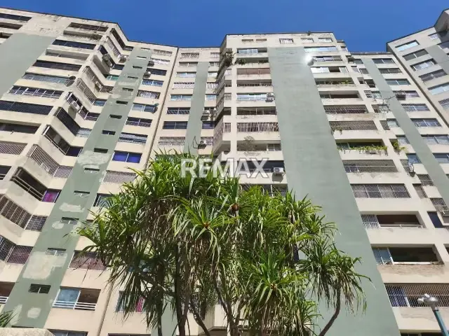 Apartamento en Venta en Res. Parque Kerdell, Urb. Kerdell, Valencia, 130 m² - 2