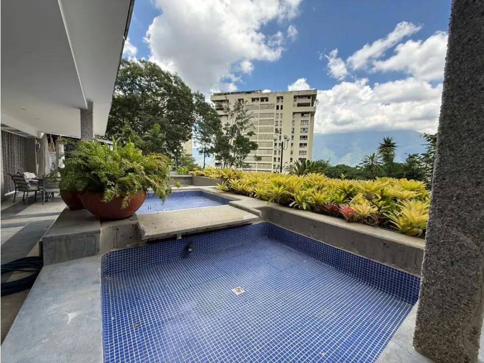 Se vende PB 600m2 4H+2S/4.5B+S/3P Las Mesetas