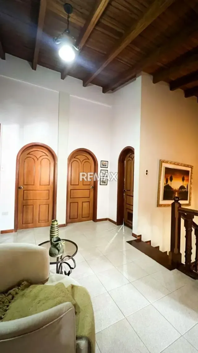 EN VENTA | Hermosa Casa en la urbanización Trébol II Con exclusiva. - 11